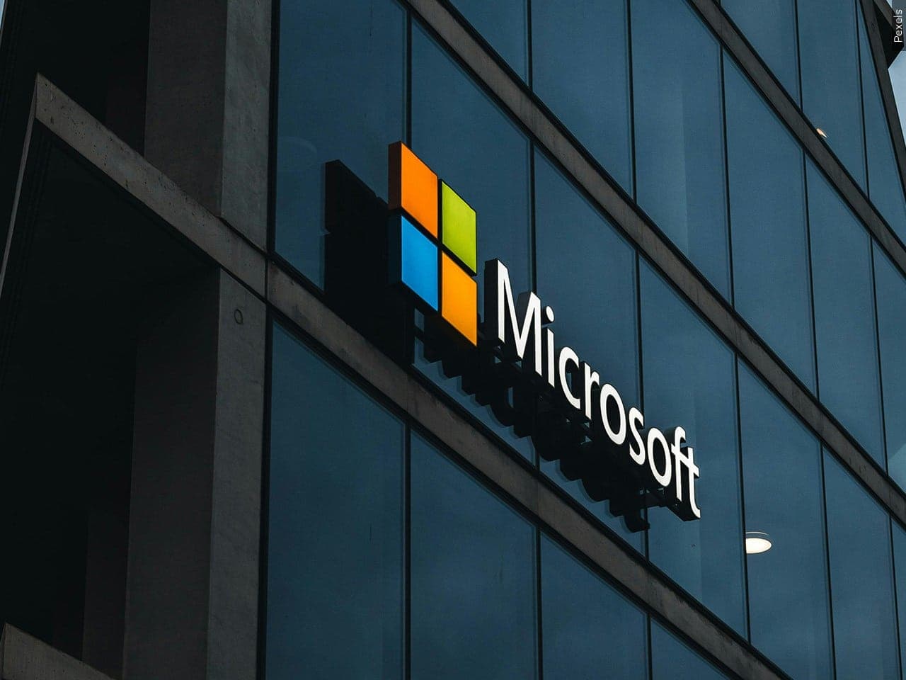 Microsoft and retired military chiefs back AI company Anthropic in court fight against Pentagon